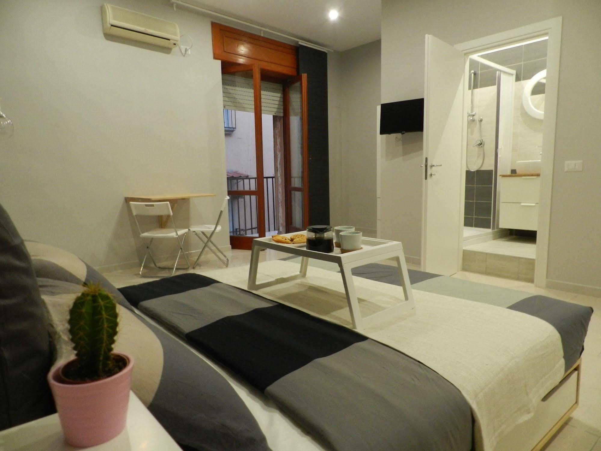 Mola Rooms Naples Exterior photo