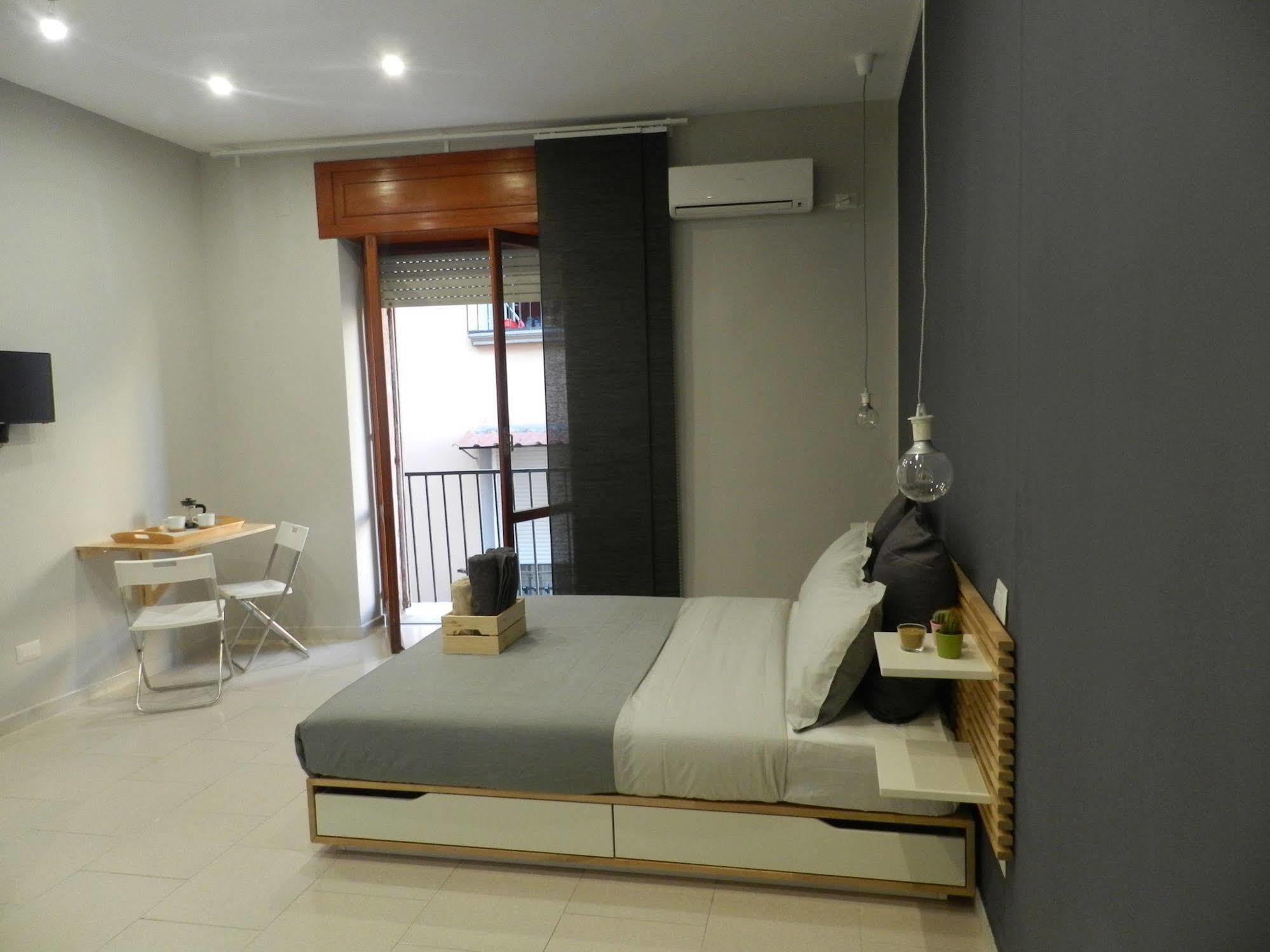 Mola Rooms Naples Exterior photo
